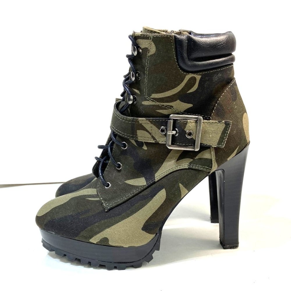 JustFab Heeled Women's Bootie Camo Green - Size 9.5